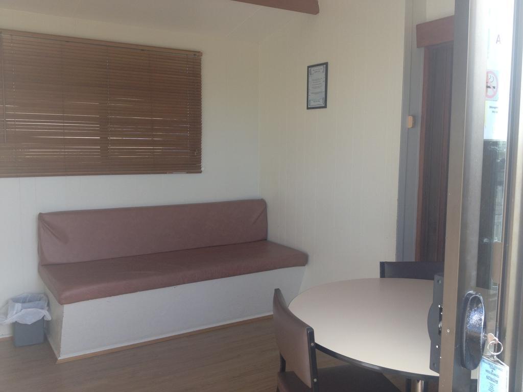 Hillcrest Tourist Park Otel St Helens Oda fotoğraf